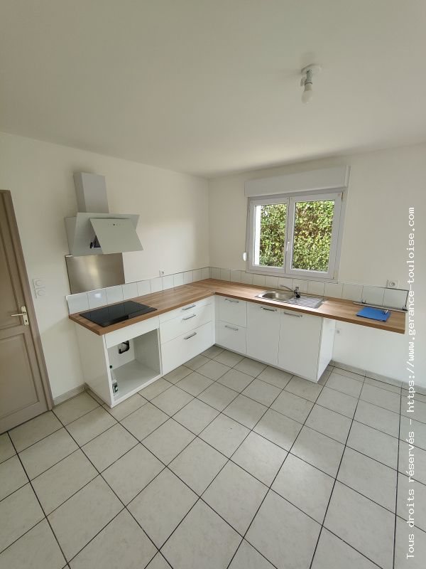 Maison VELAINE EN HAYE